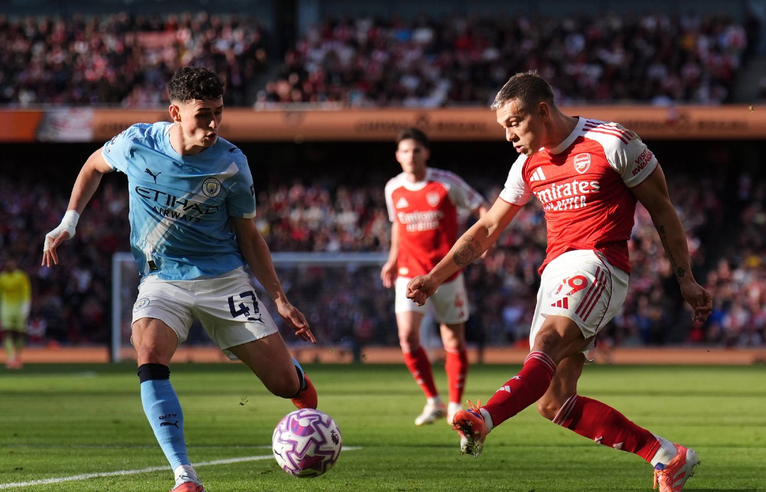 念旧️#梅西重回诺坎普 #梅西参观新诺坎普 #梅西（旧梦归来：梅西探访焕新的诺坎普 #梅西）