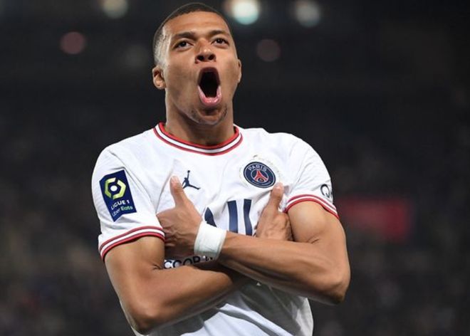 记者：曼联有意阿贾克斯17岁中场乔西-莫基奥