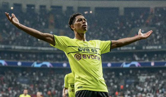 跟队记者：米兰将在周五和维尔图斯恩泰拉进行友谊赛（记者：米兰周五将与维尔图斯恩泰拉进行热身赛）