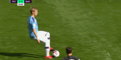 捷克主帅：普罗沃德因伤缺席，查卢佩克和马尔科维奇情况待定（捷克主帅：普罗沃德伤缺，查卢佩克与马尔科维奇待评估）