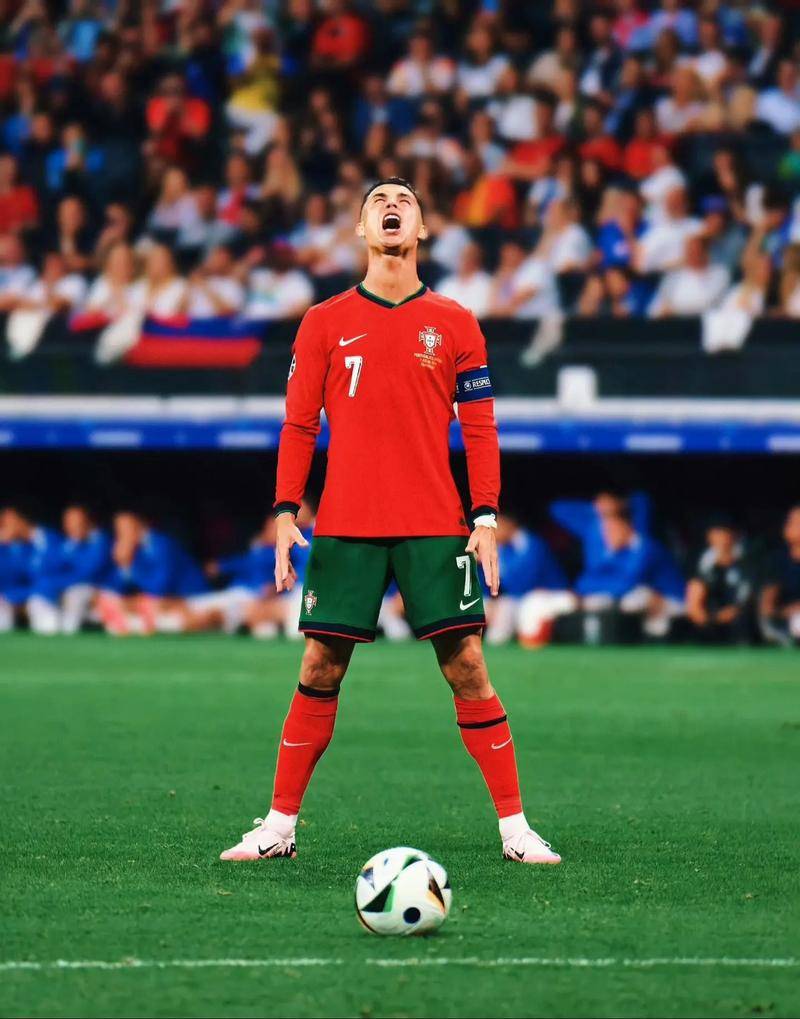 认识伊万-马耶：来自法国的19岁国米一线队新人（19岁法国新星伊万-马耶亮相国米一线队）