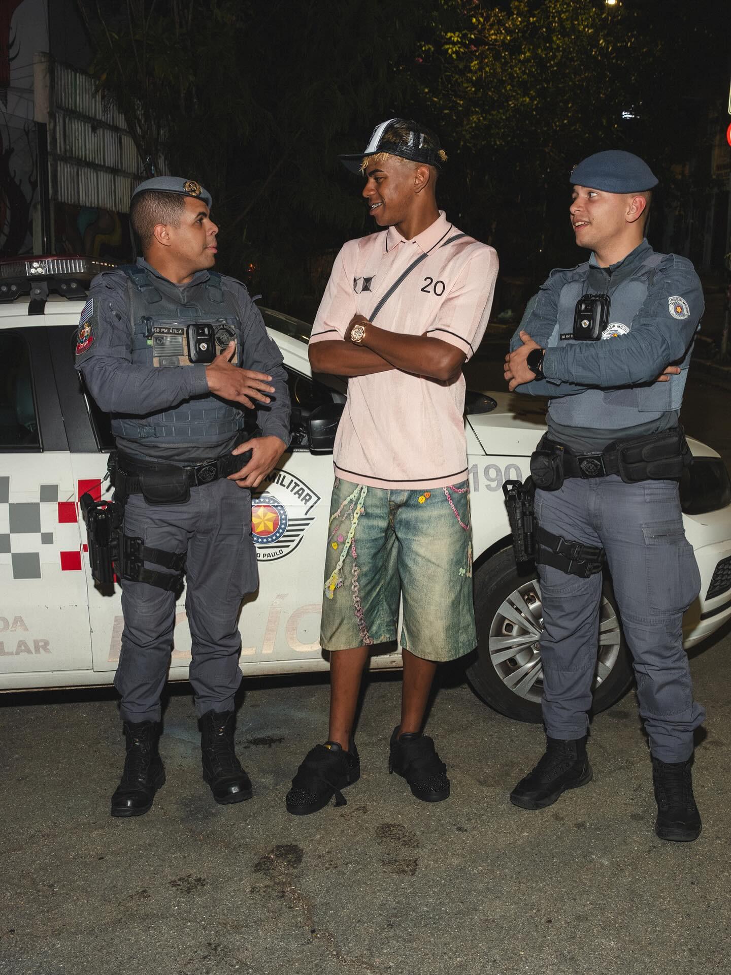 不给机会了？曝阿隆索已失去皇马更衣室掌控权，输曼城或被解雇（阿隆索失去皇马更衣室话语权？若负曼城恐被解雇）